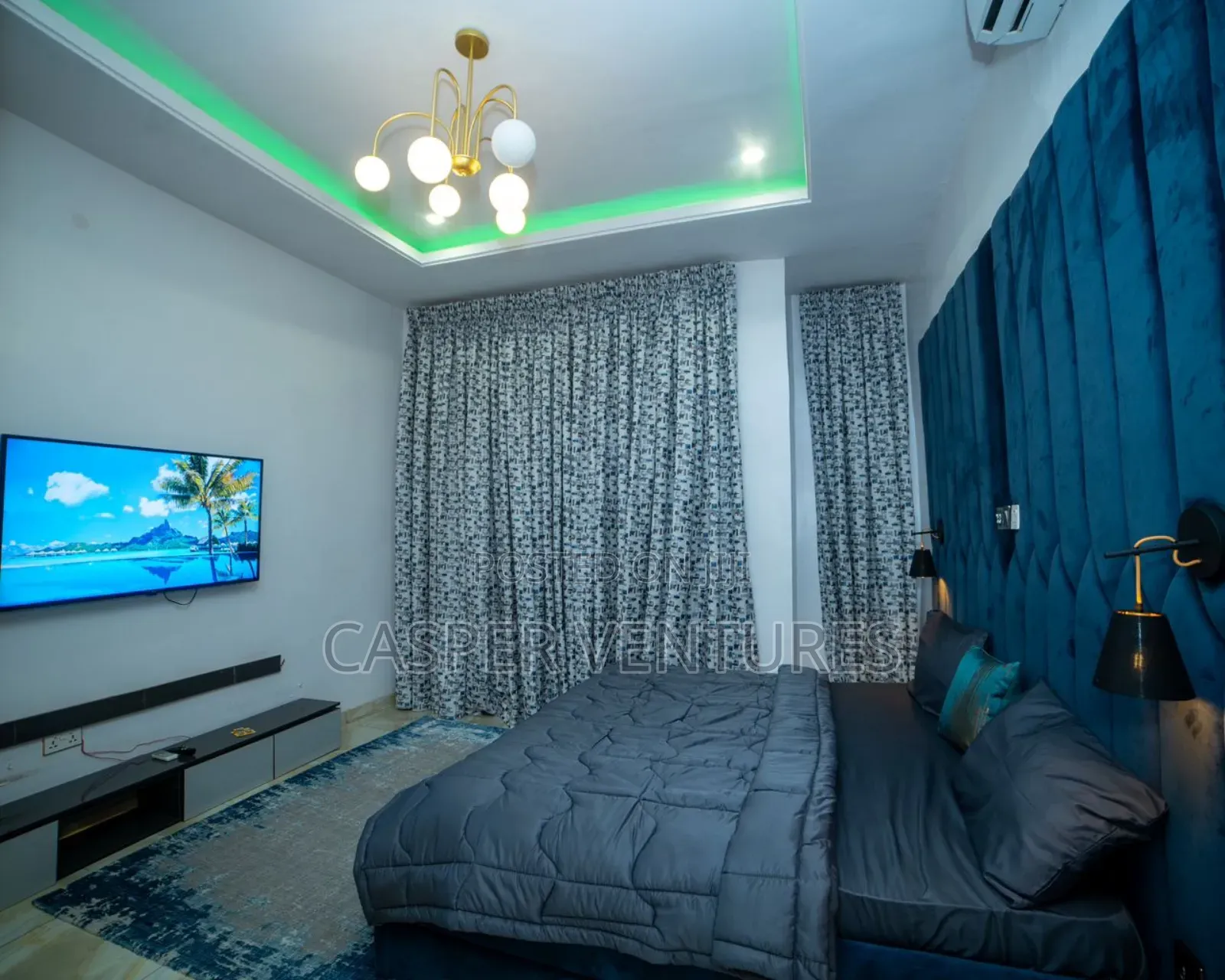 Spacious and Colorful Apartment