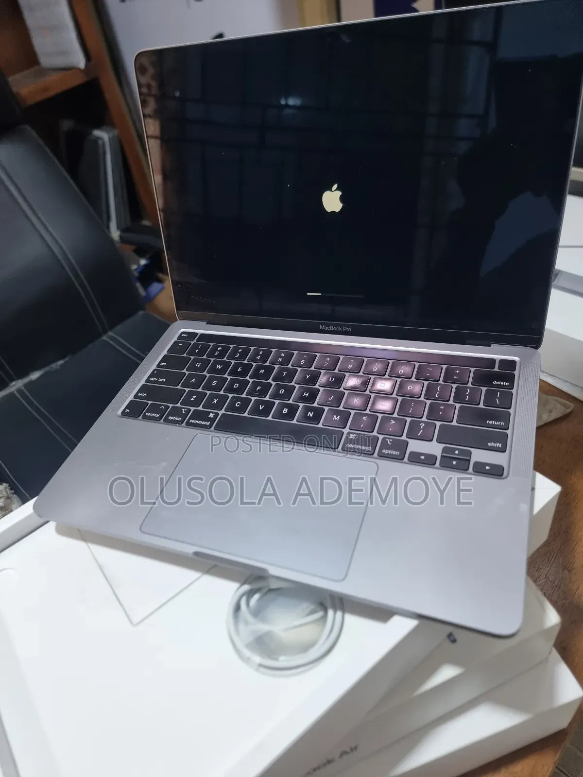 Laptop Apple MacBook Pro 2020 16GB Intel Core i5 SSD 512GB