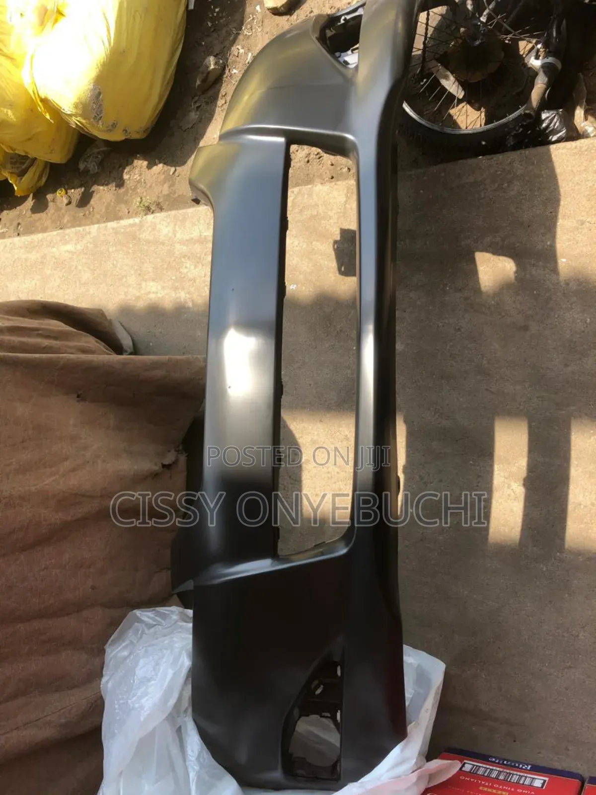 Front Bumper of Toyota Matrix 2010_2013