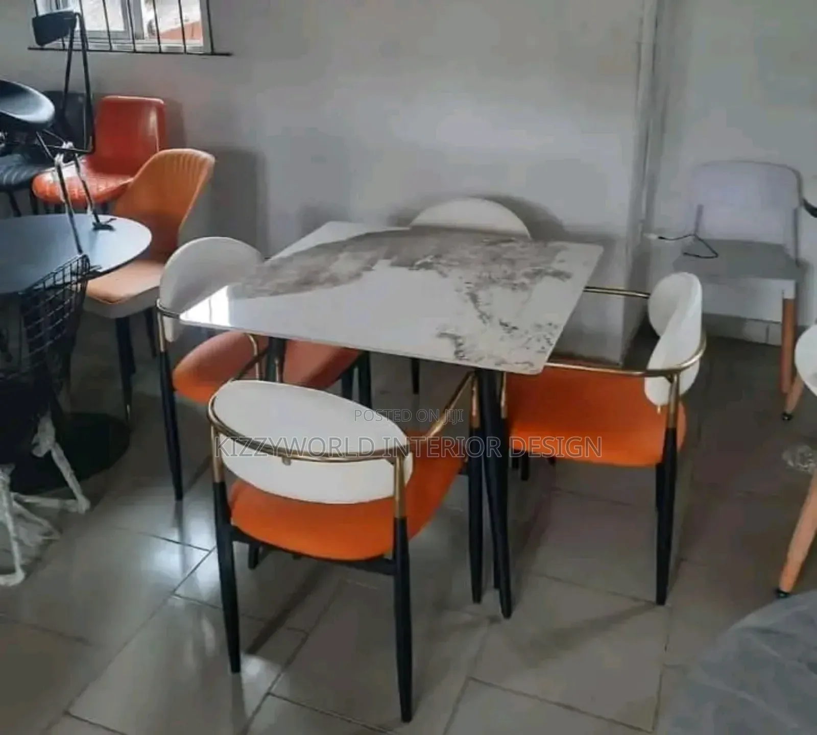 Executive Dinning Table With Four Chairs.