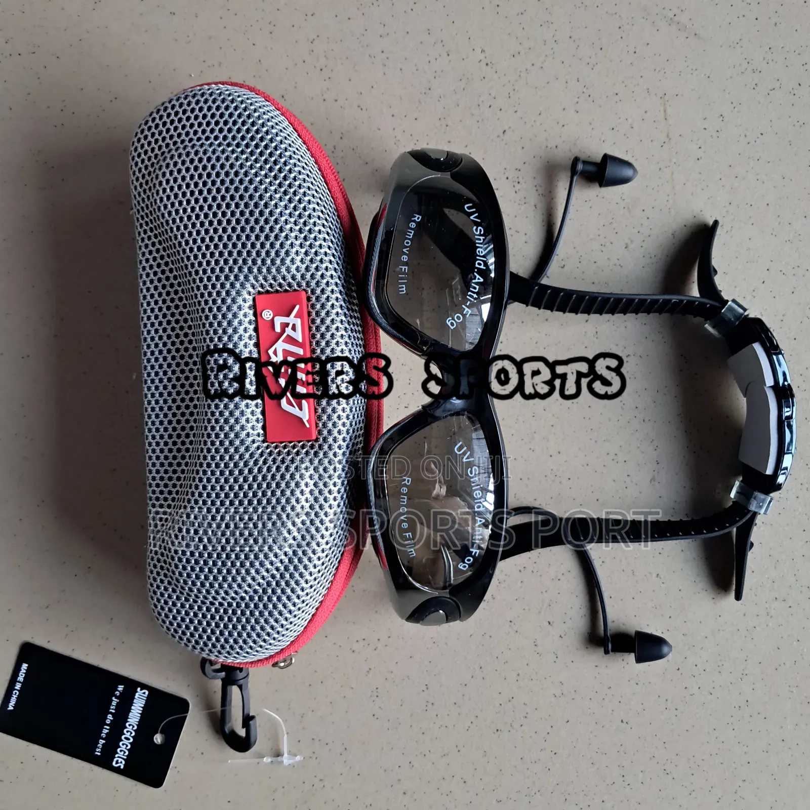 Cima Professional Anti-Fog Swimming Goggle With Earplug