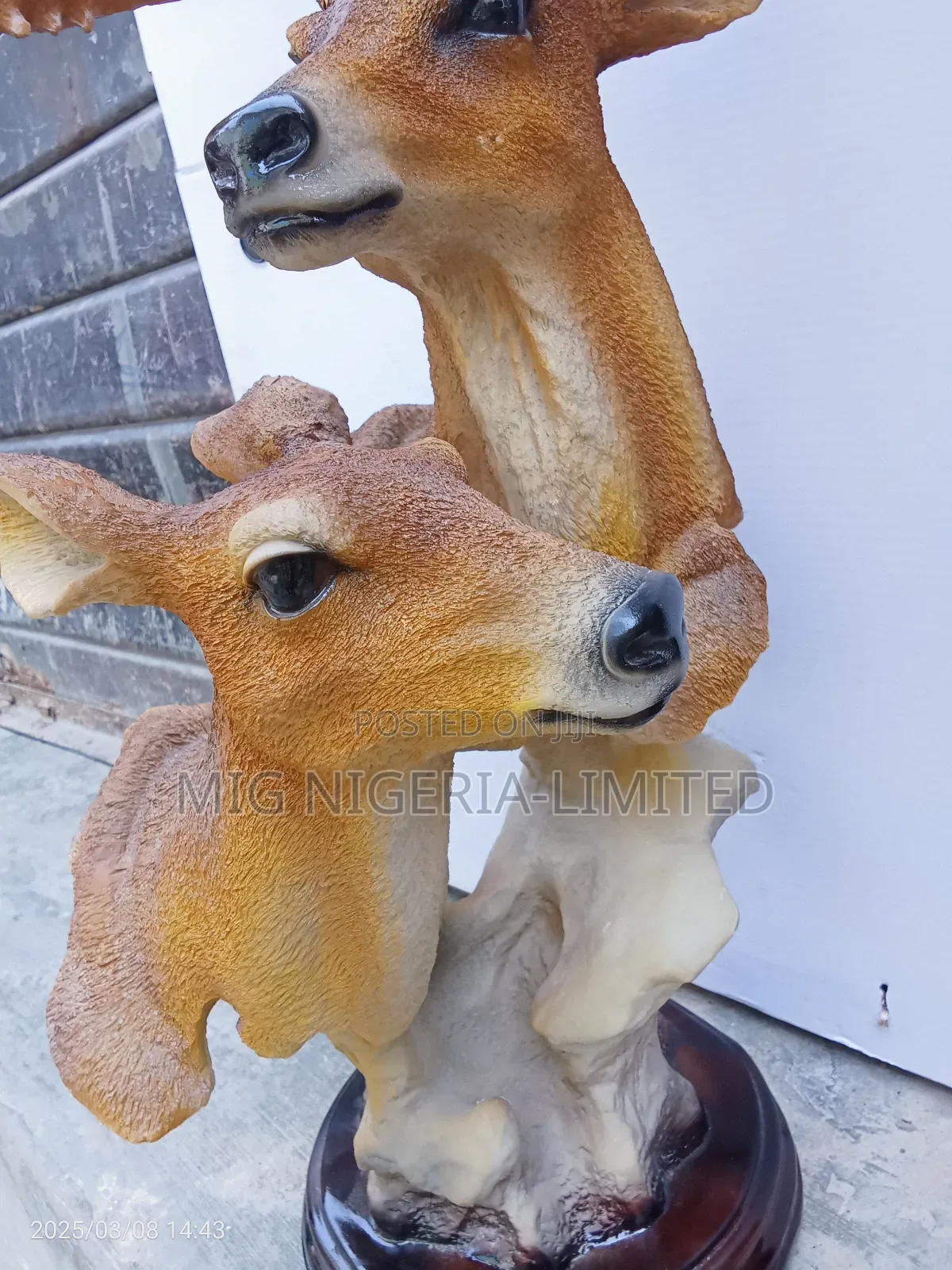 Royal Deer Head Double Stand Sculpture Centre Table Decor