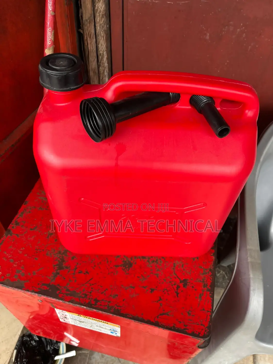 Jerrycan With Pouring Spout 20l. Oil Can