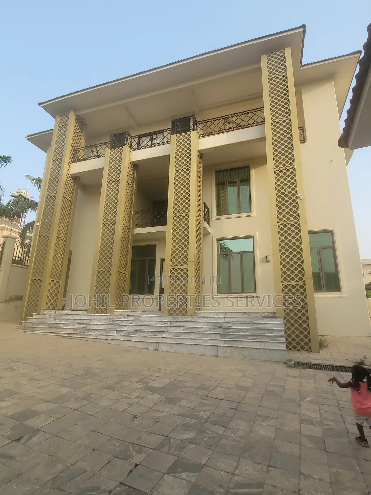 7bdrm Mansion in Asokoro for sale