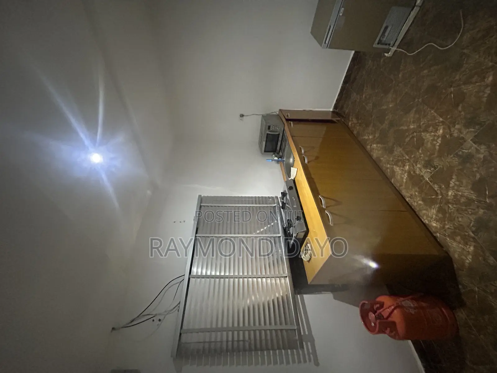 One Bedroom Apartment Inside Evergreen Estate.