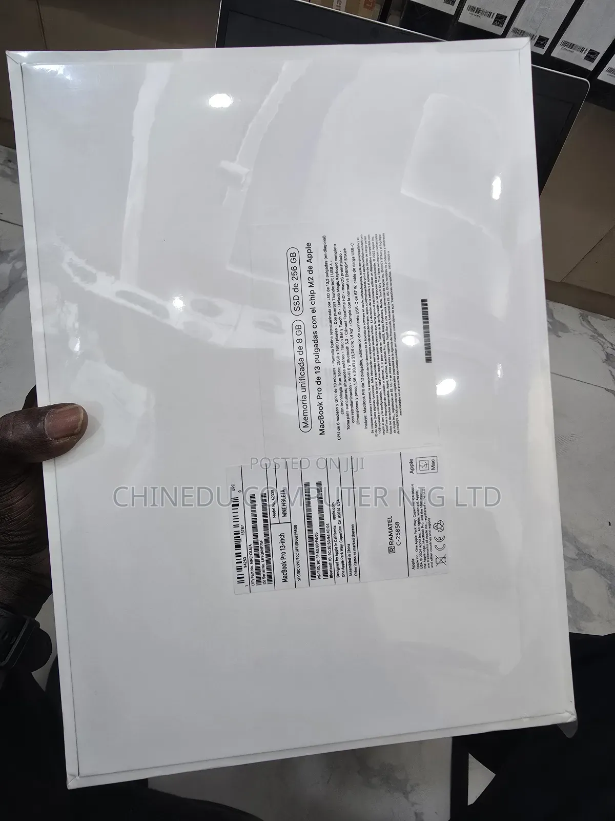 New Laptop Apple MacBook Pro 8GB Apple M2 SSD 256GB