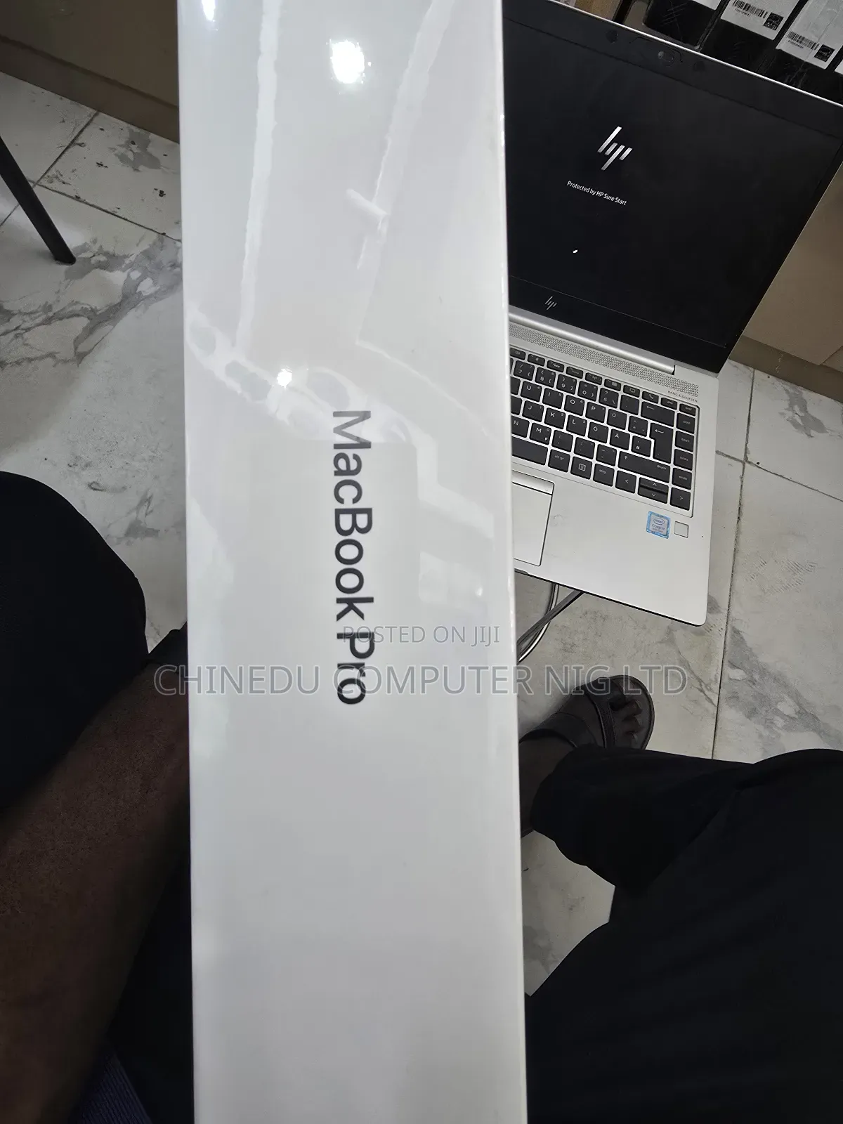 New Laptop Apple MacBook Pro 8GB Apple M2 SSD 256GB