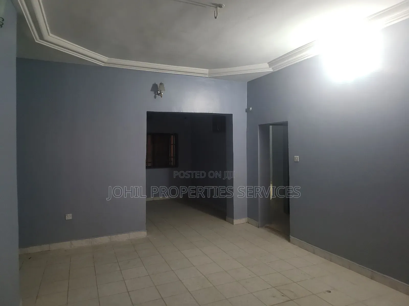 2bdrm Block of Flats in Zone 5 / Wuse for rent