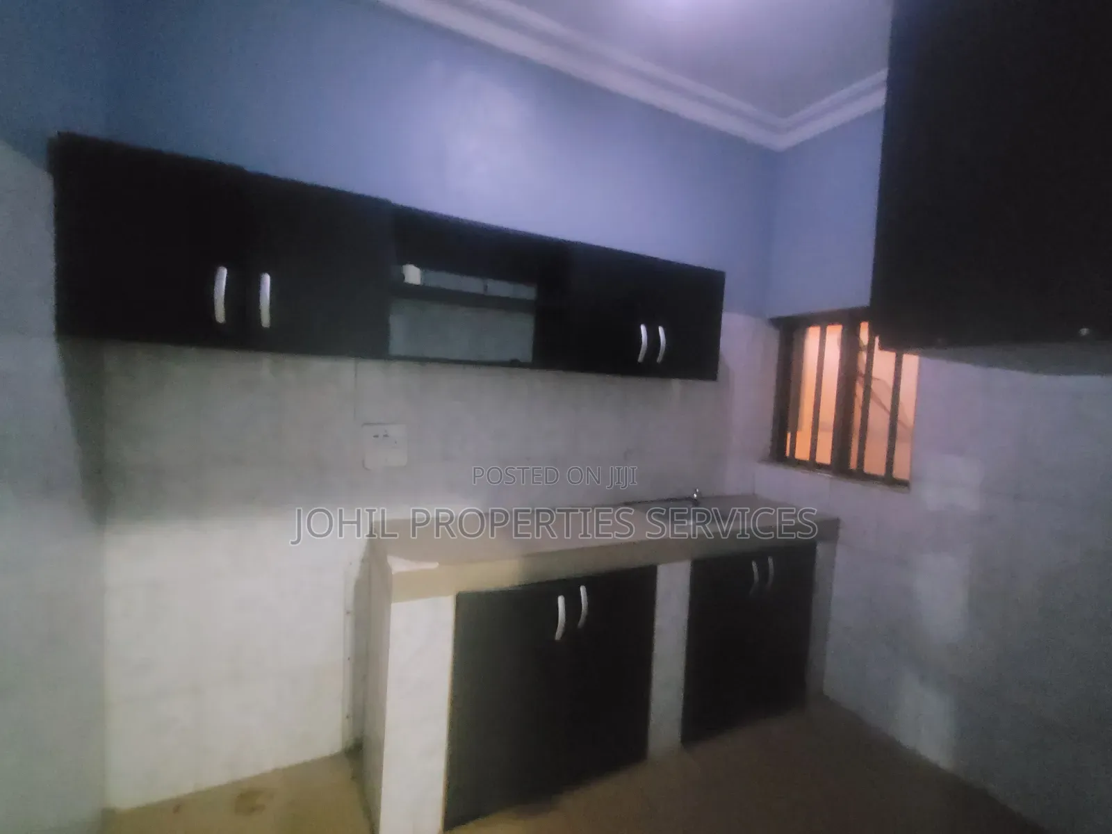 2bdrm Block of Flats in Zone 5 / Wuse for rent