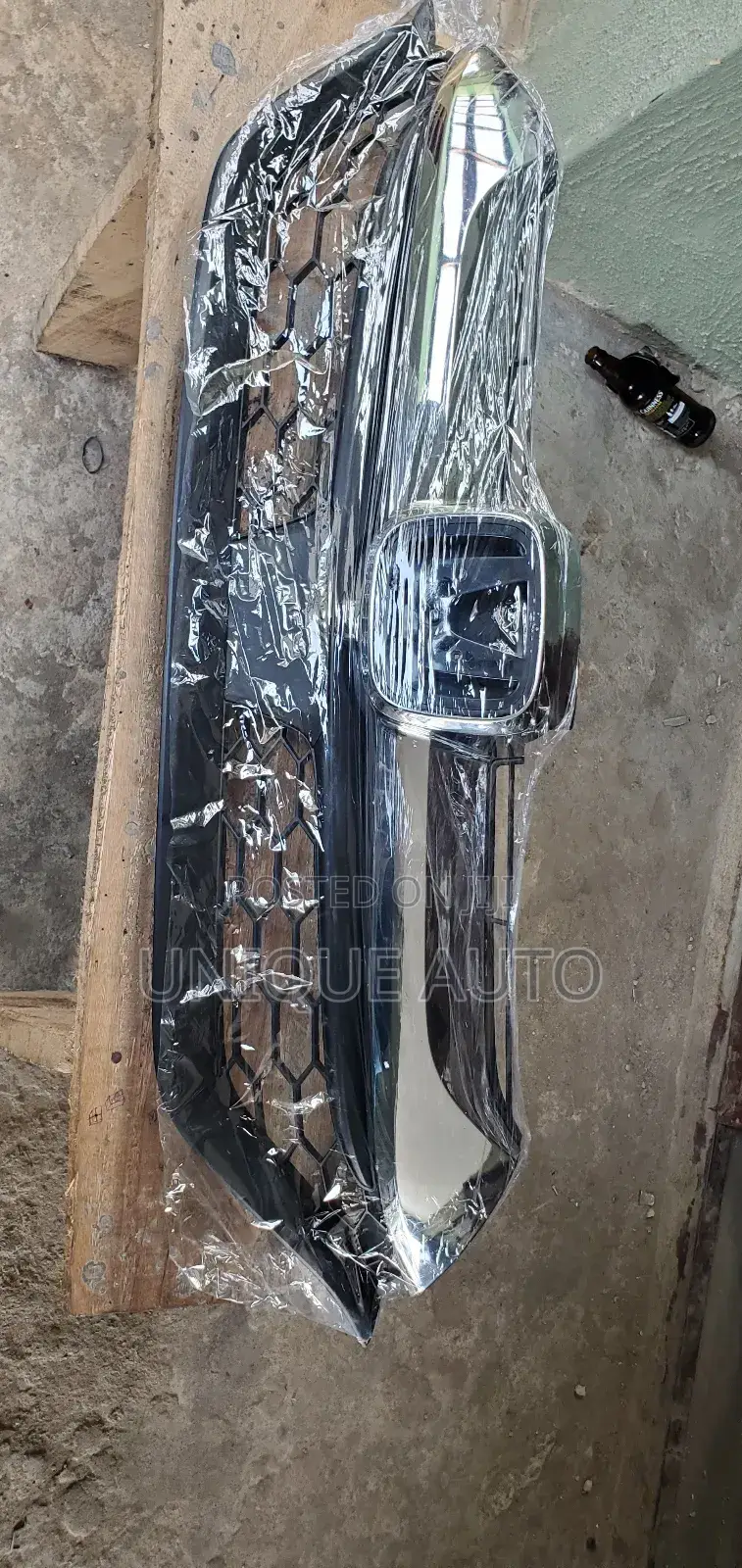 Front Grille 2018 Honda CRV