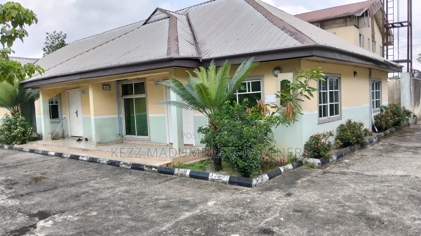 5bdrm Bungalow in Near Conoil ,Nta for sale