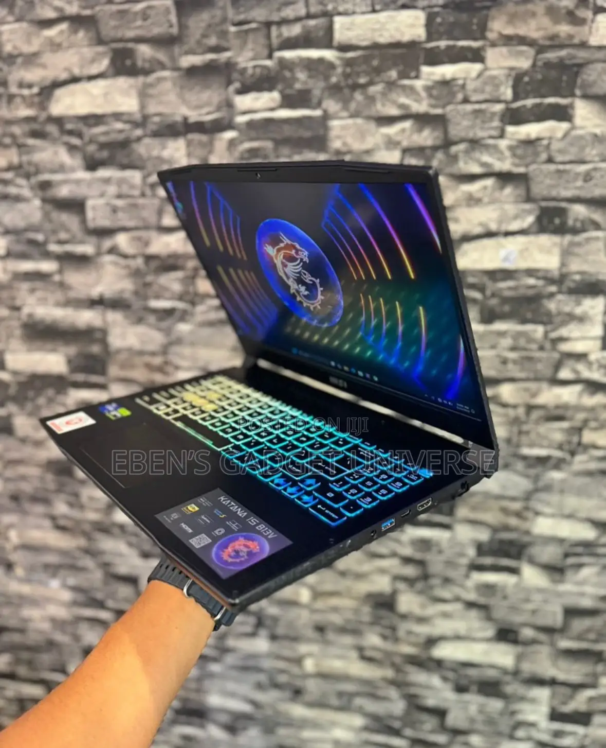 Laptop MSI Katana 15 16GB Intel Core I7 SSD 1T