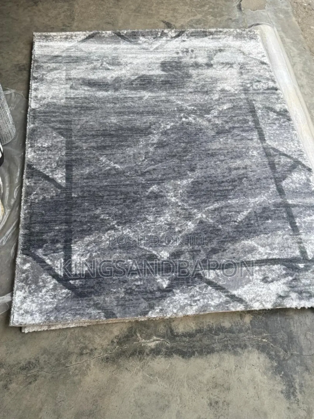 5x7fts Light/Dark Gray Color Turkey Center Rug(4*6,7,10)