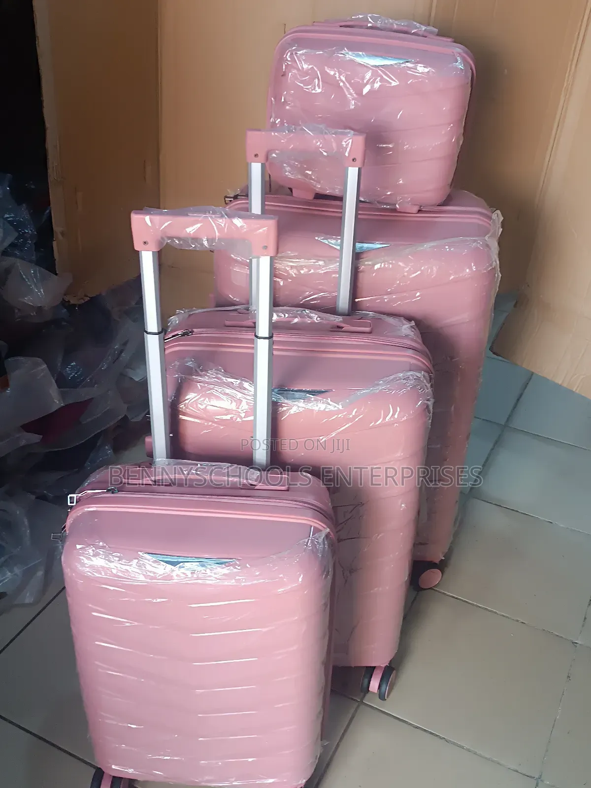 Rose Gold Set of 4 Unbreakable Rubber Luggage Boxes