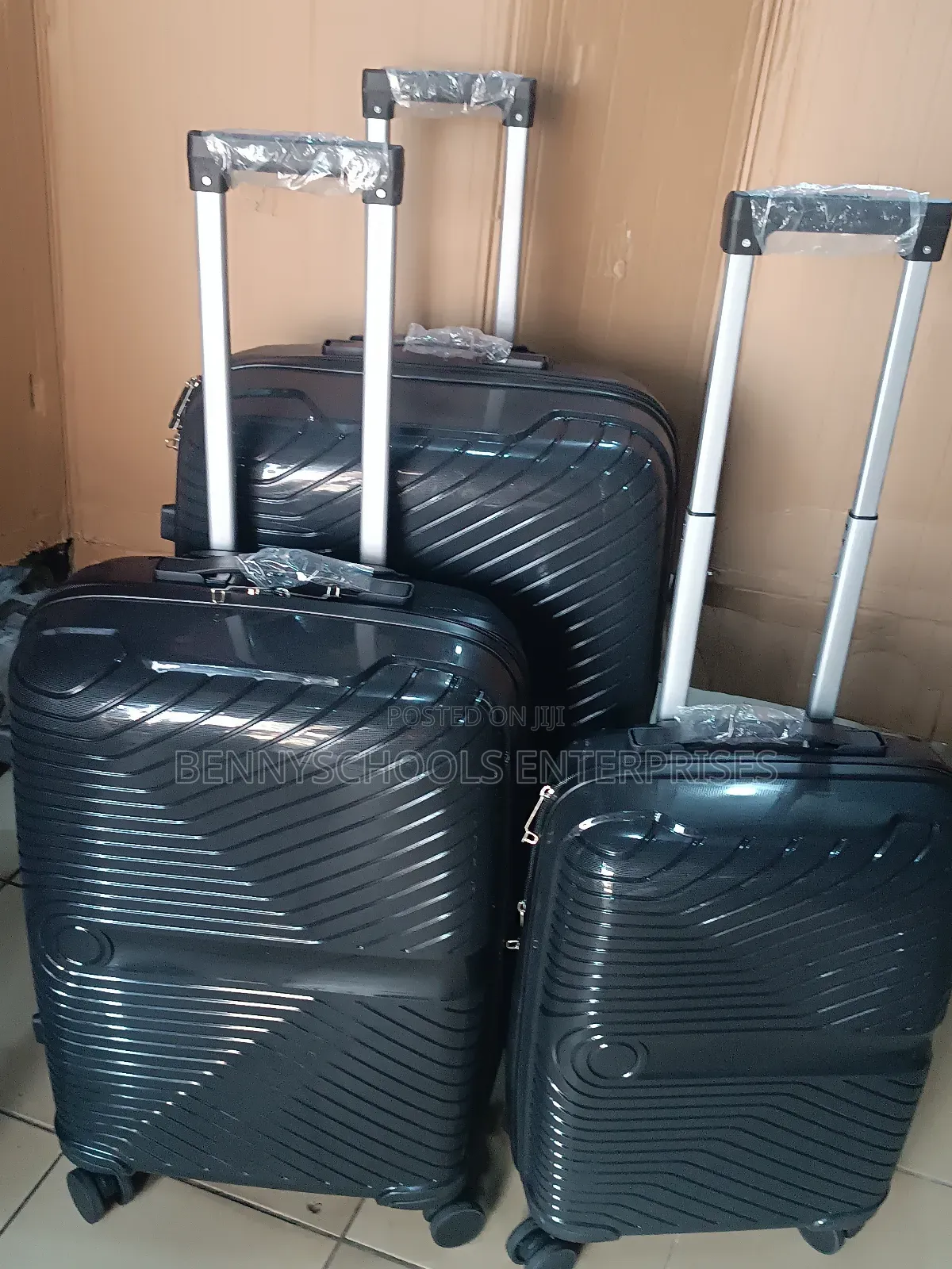Black Set of 4 Not Breakable Goodpatner Luggage Boxes
