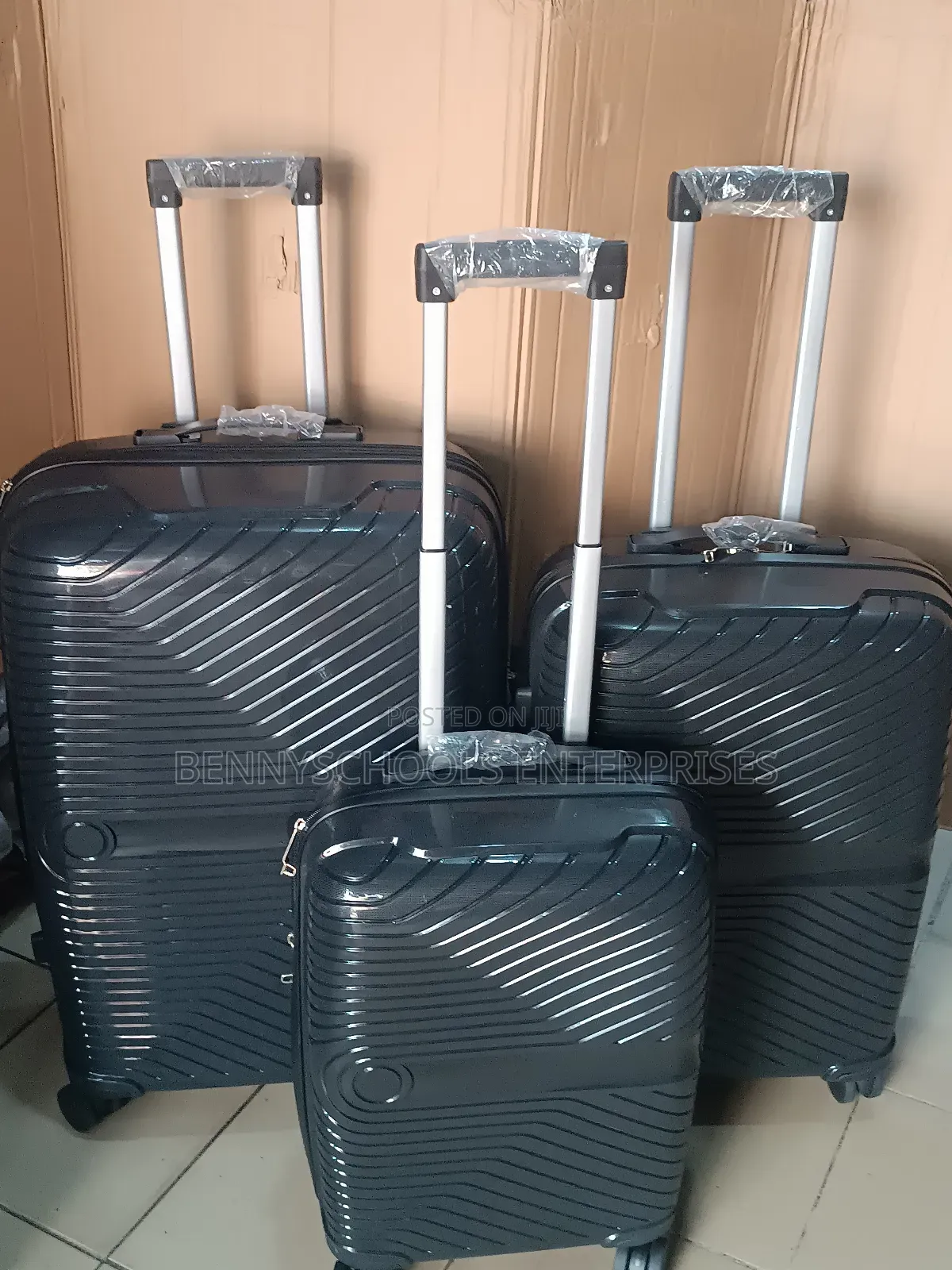 Black Set of 4 Not Breakable Goodpatner Luggage Boxes