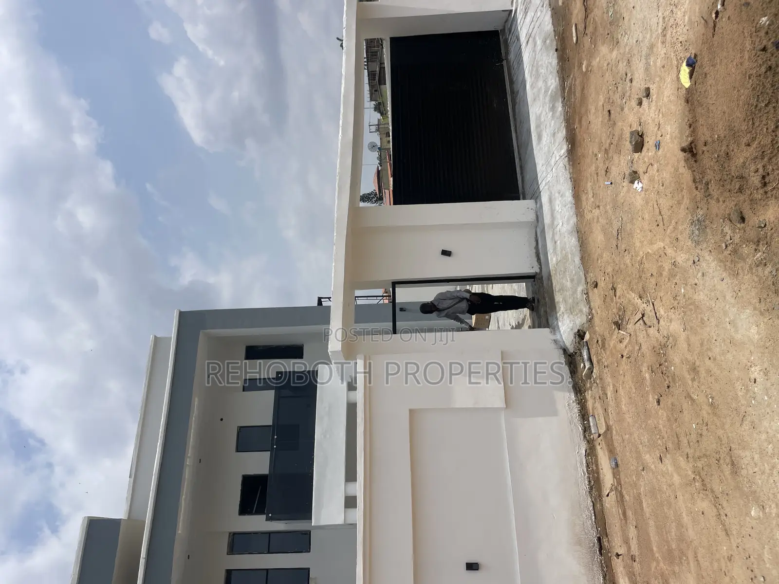 5bdrm Duplex in Bodija, Ibadan for sale