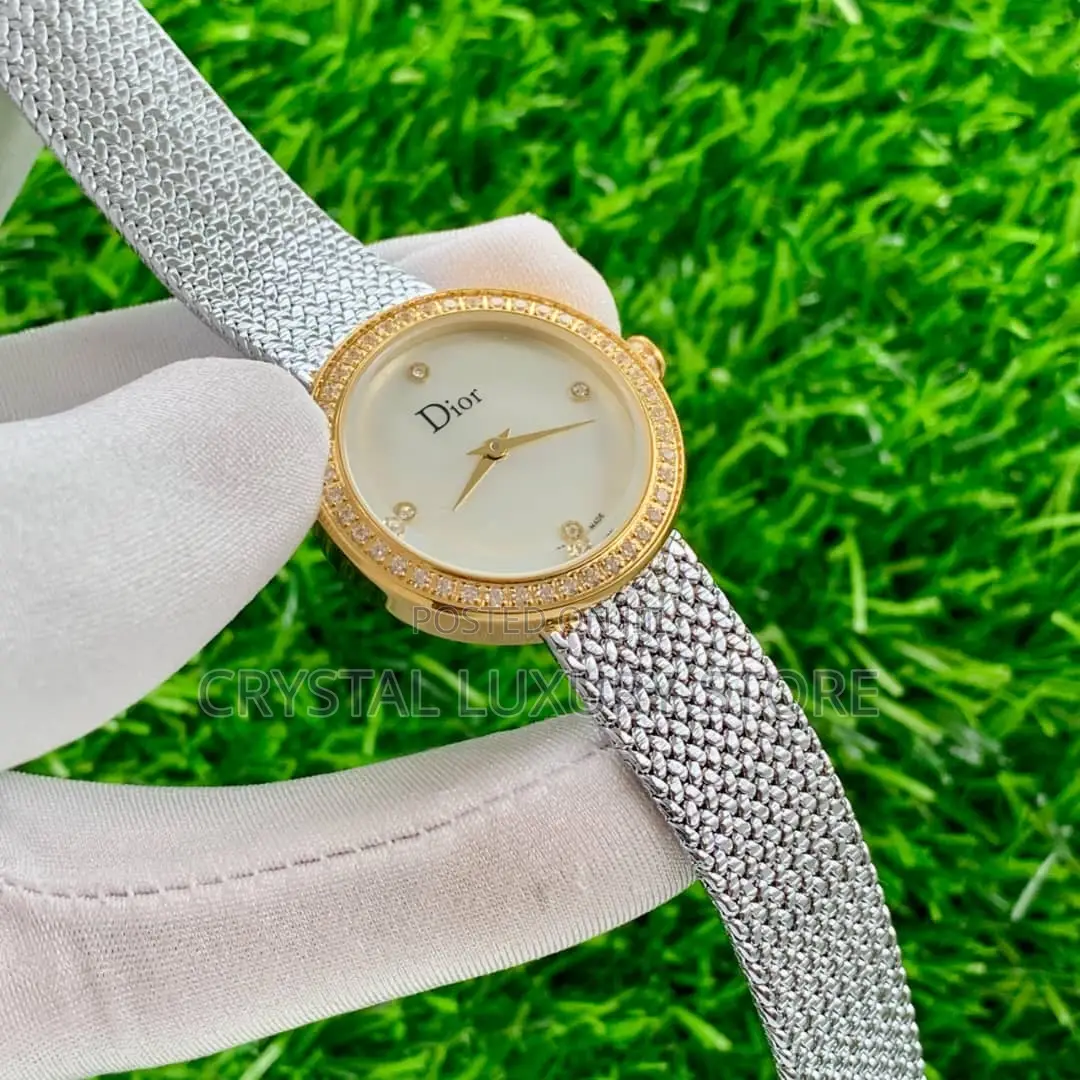 Dior Quality Luxury Ladies Chain Strap Wristwatch