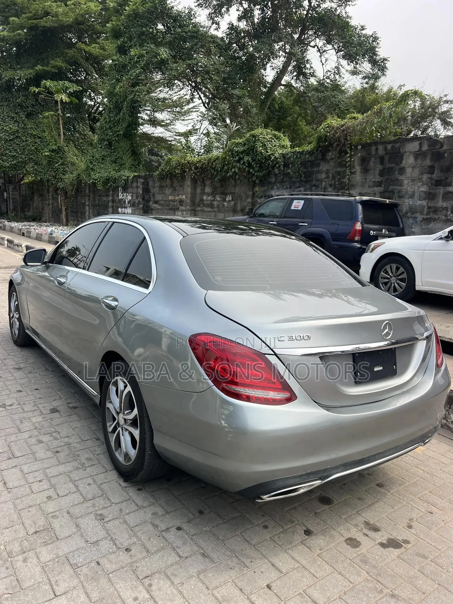 Mercedes-Benz C300 2015 Gray