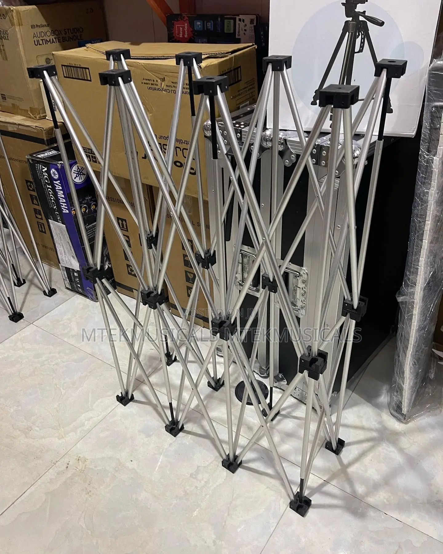 4 Leg Dj Stand