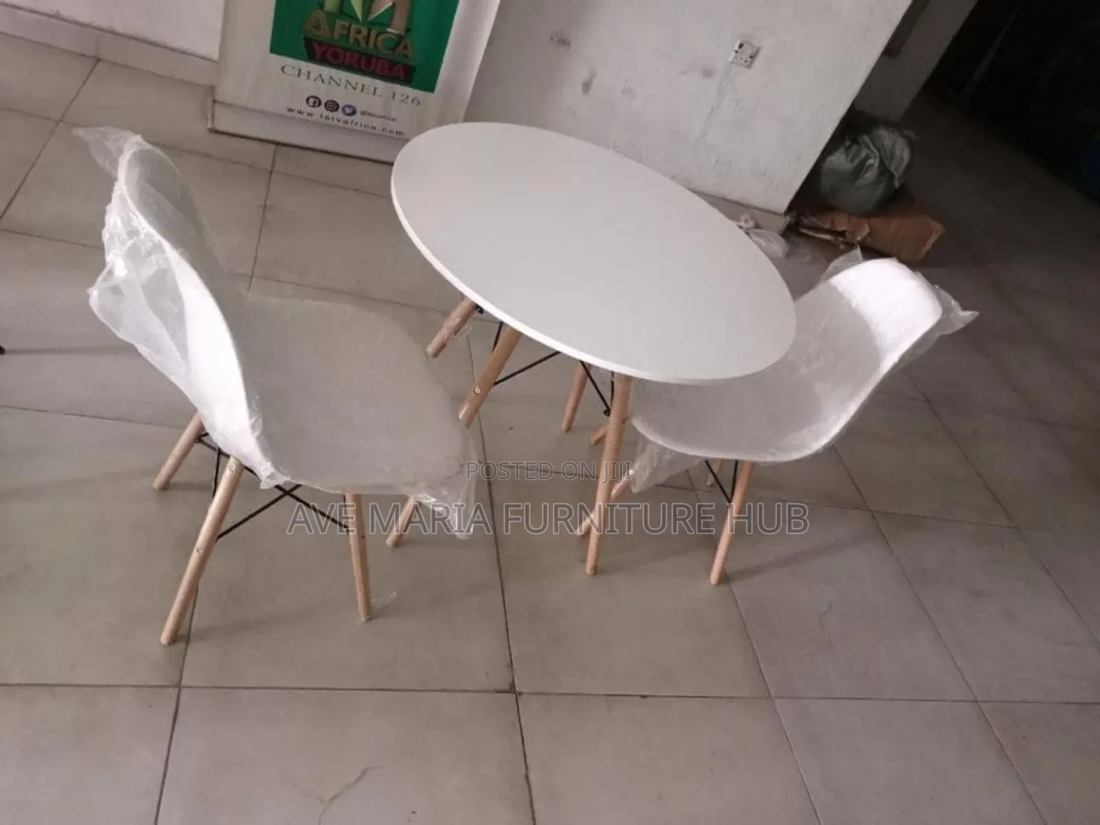 Luxury Outdoor/Indoor Portable Round Dining Table