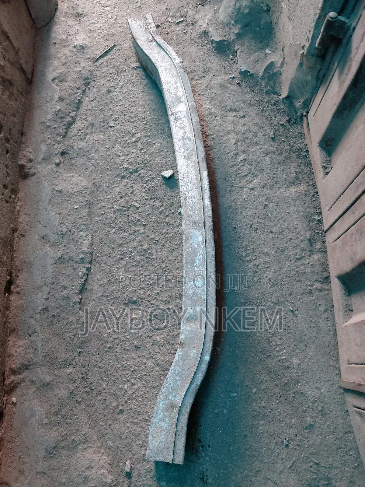 Back Beam Toyota Venza 2010