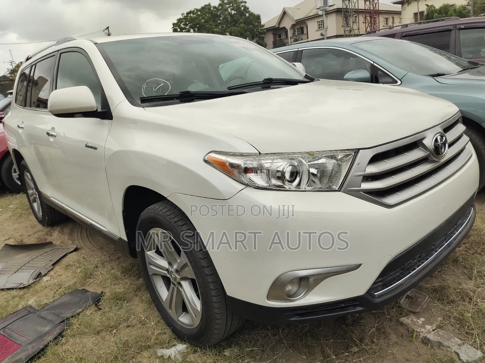 Toyota Highlander Limited 3.5l 4WD 2013 White