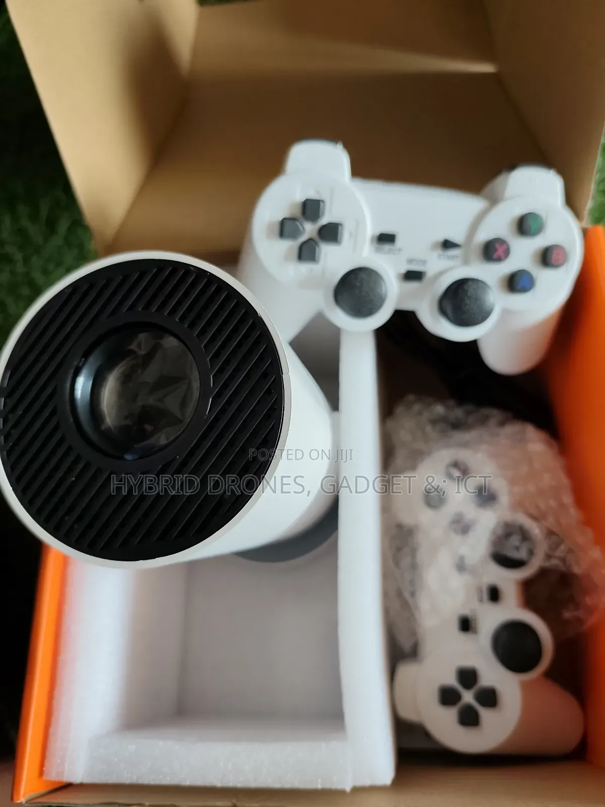 Hd Portable Projector With Game Pad Controller