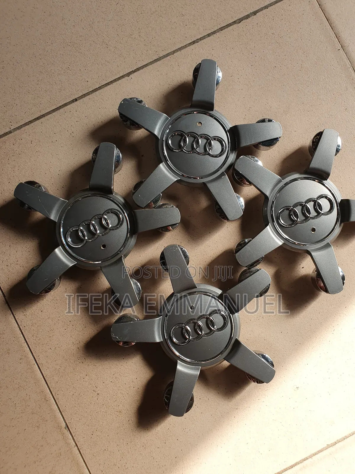 Wheel Center Cap Audi Q7