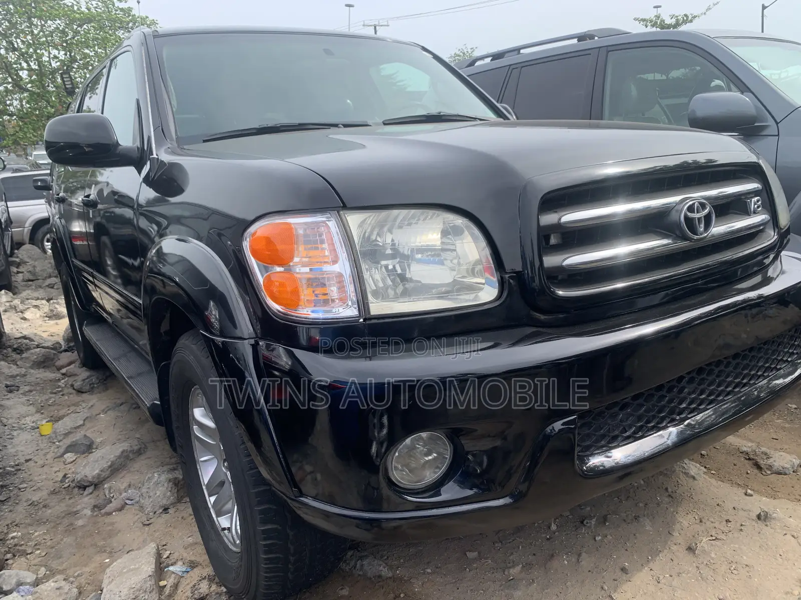 Toyota Sequoia 2004 Black