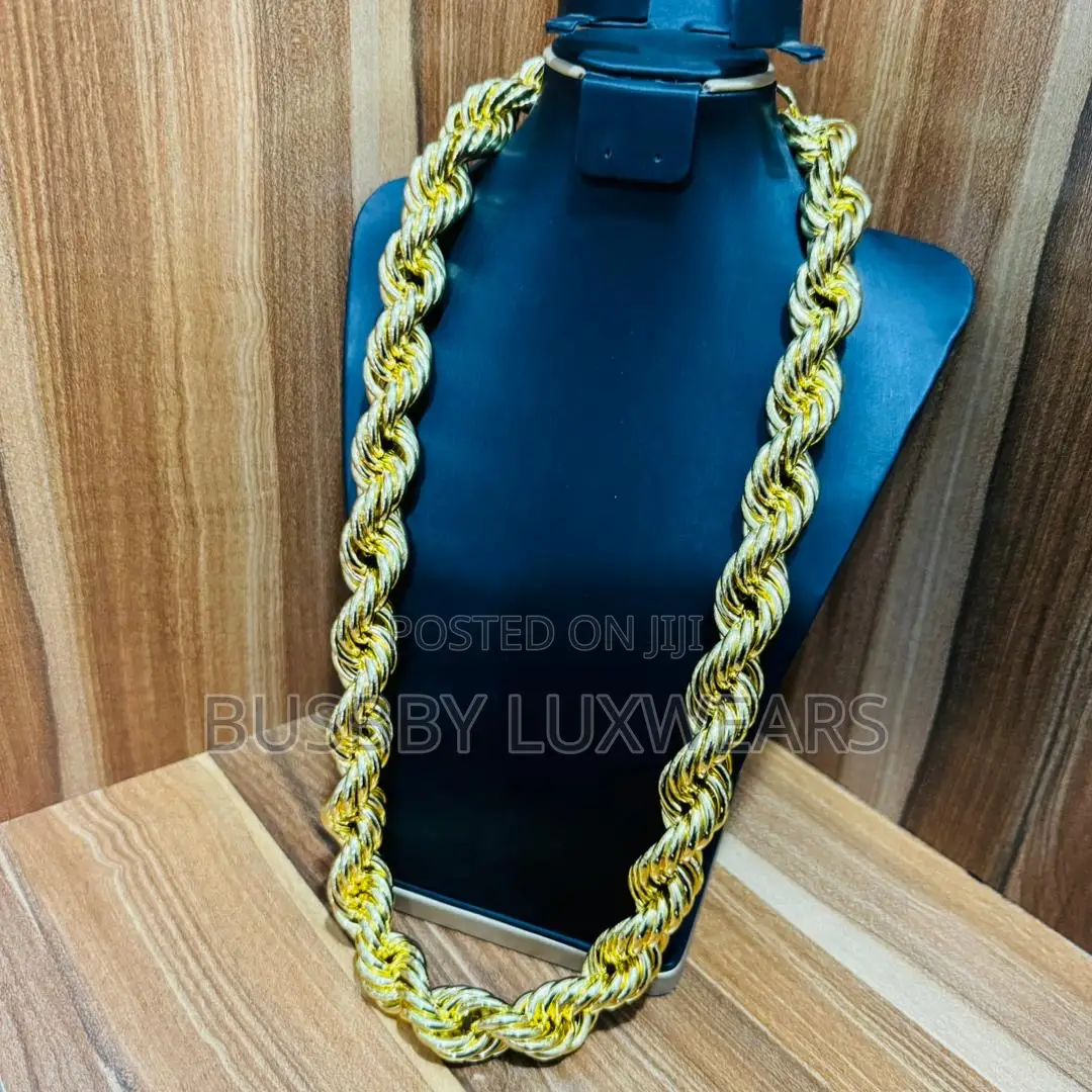 Bold Twist Necklace