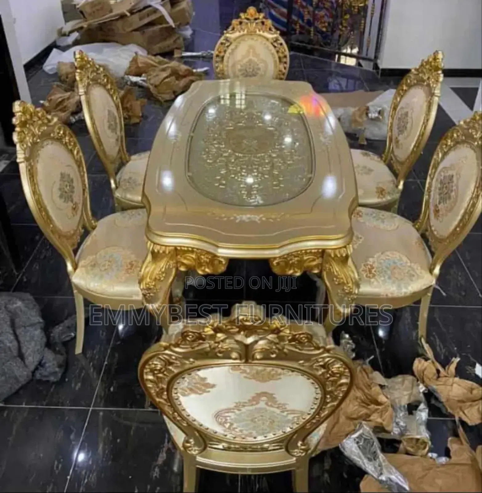 Classic Luxurious Royal Dinning Set.