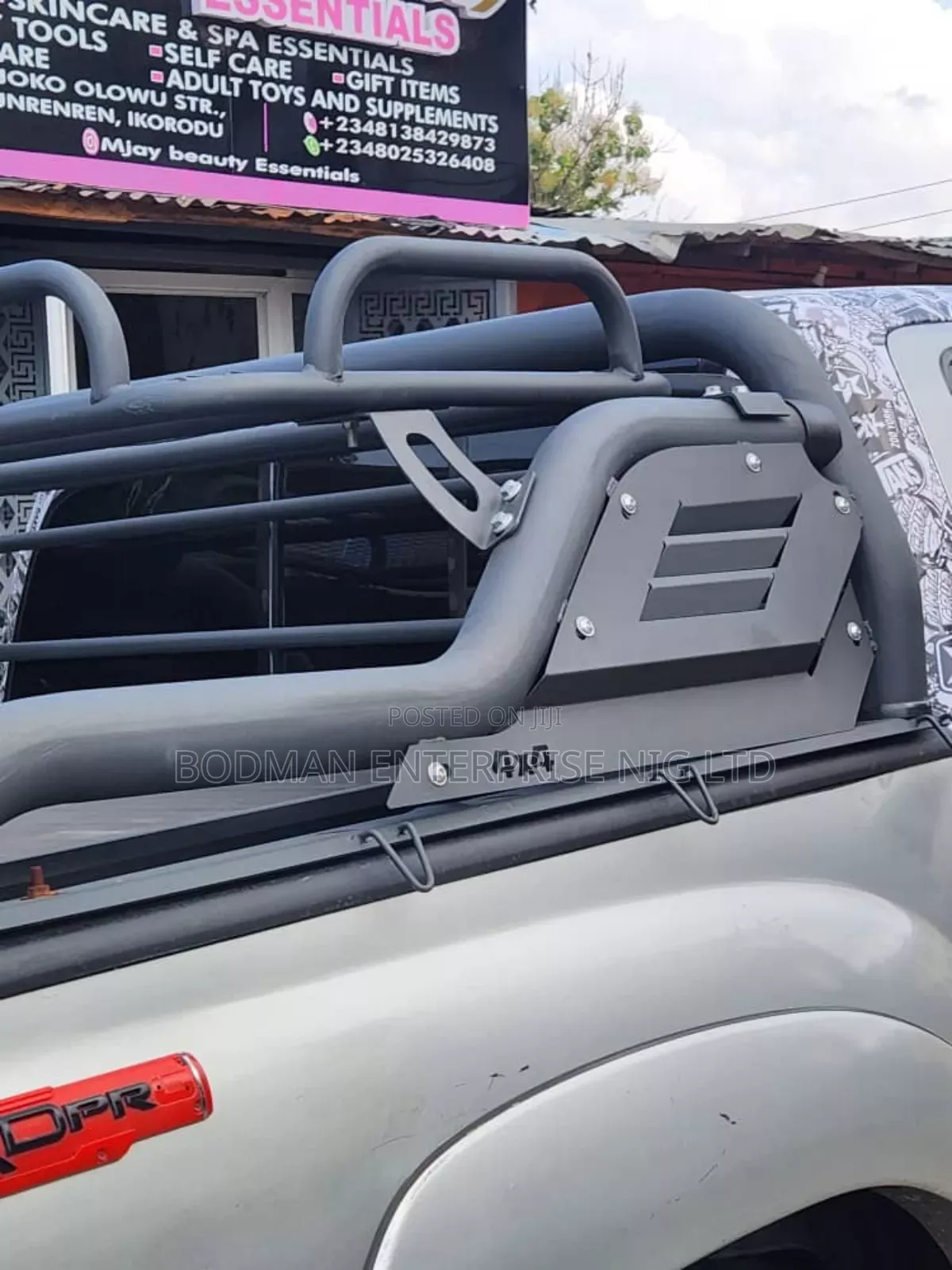 Booth Cover Rolling With Iron Spoiler for Tacoma ÷;