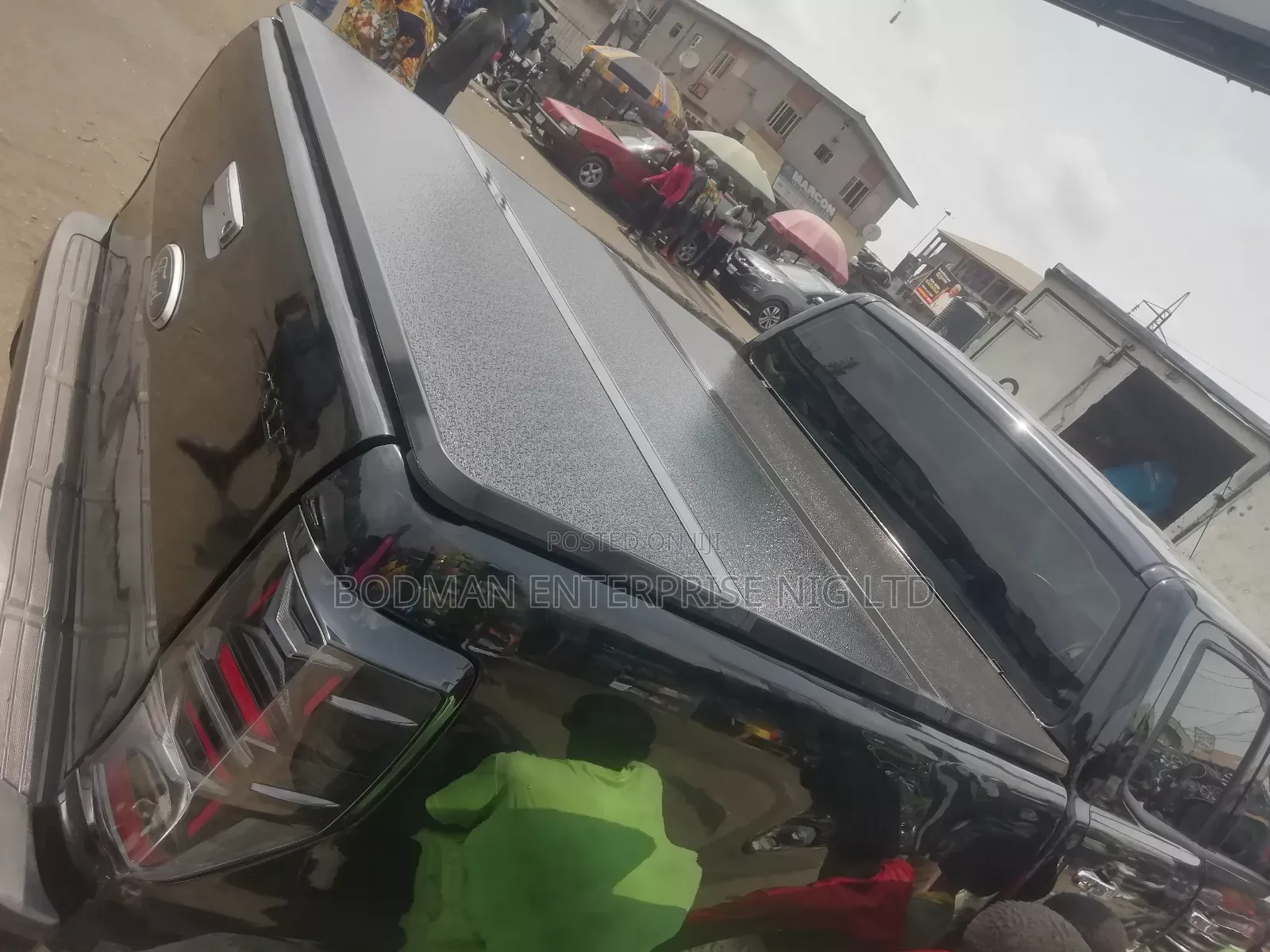 Booth Cover Fiber Folding Toyota Tacoma [÷6