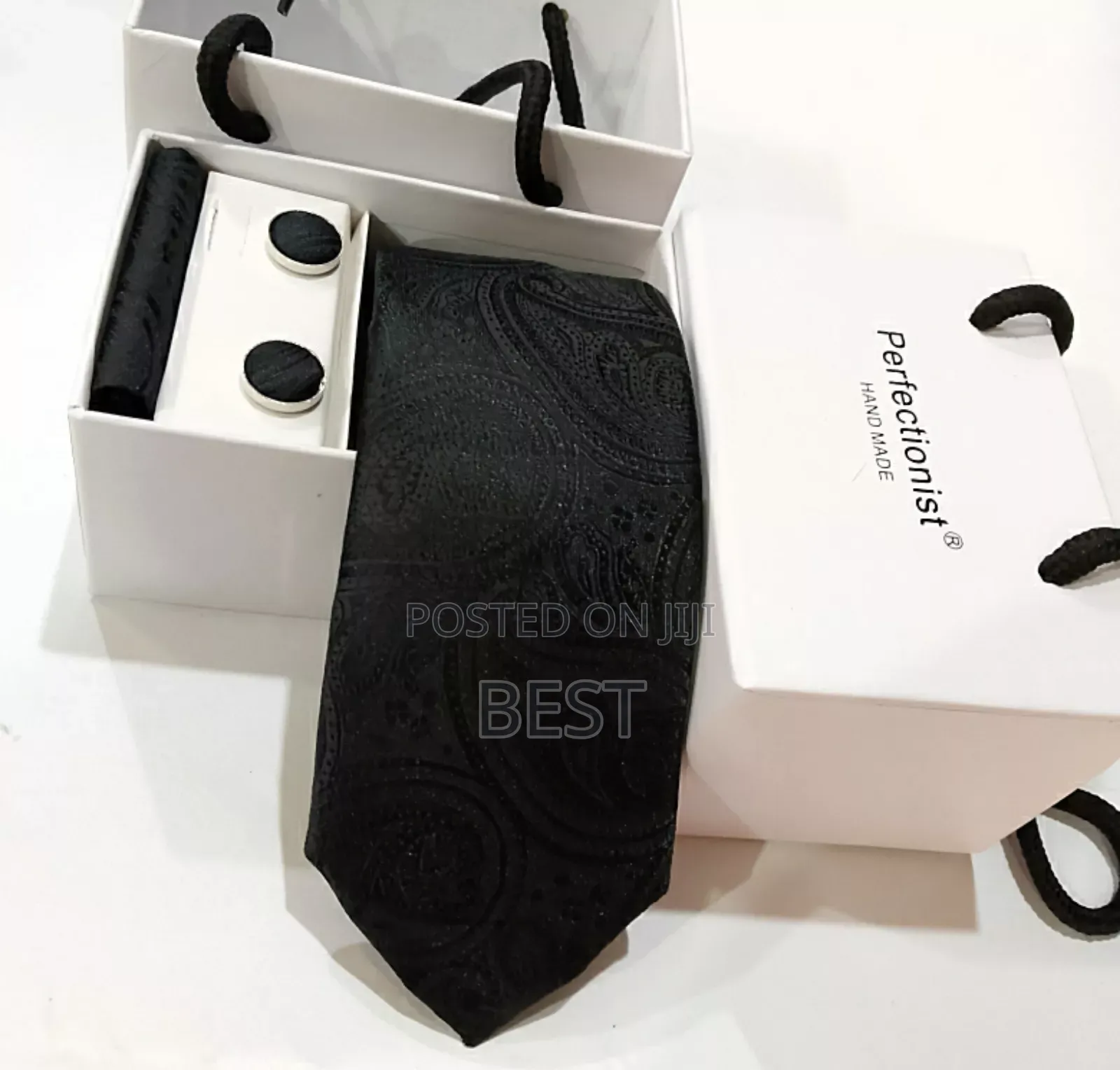 Top Quality Ties Come With Pocket Sqsquare