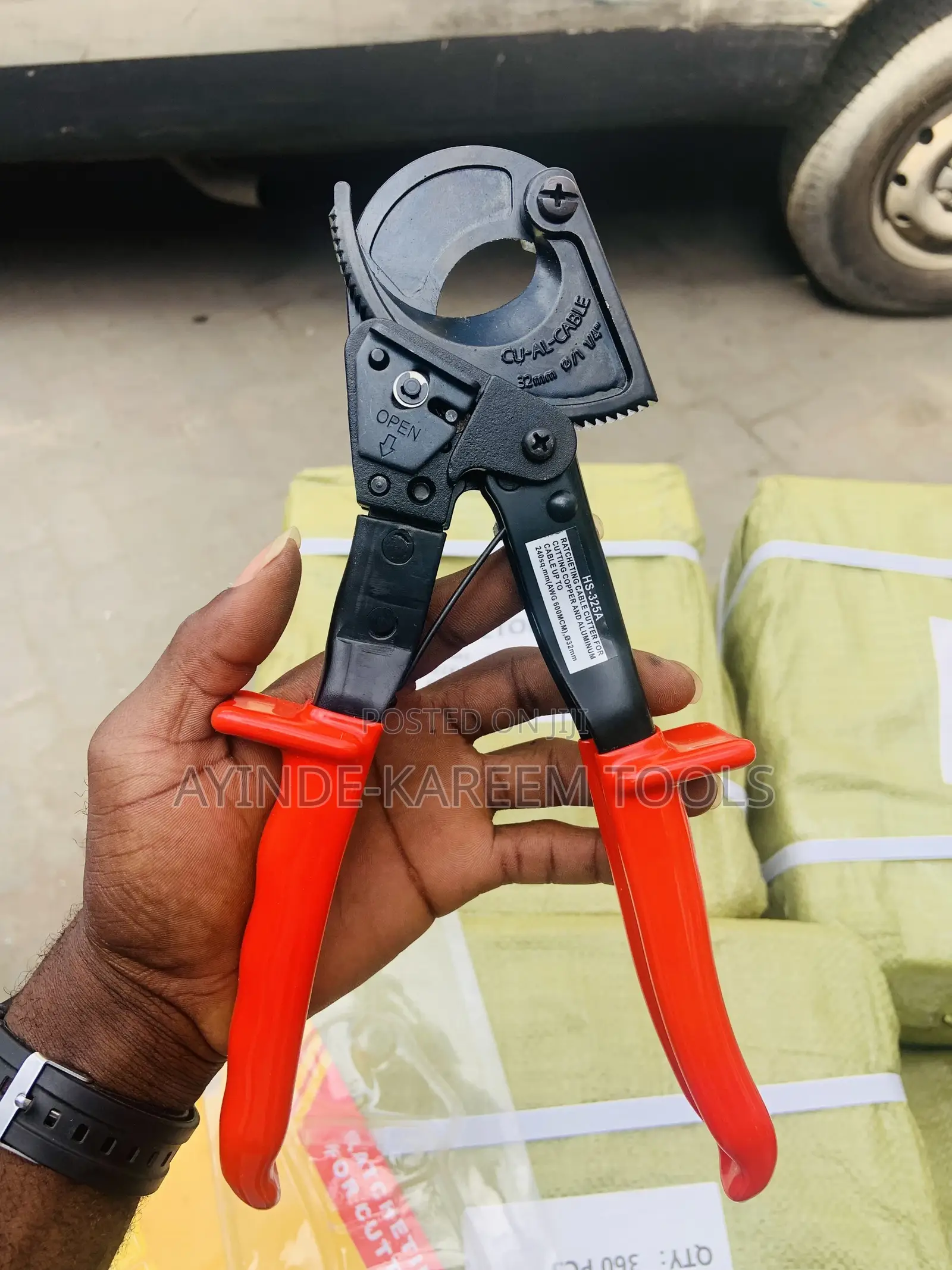 Ratcheting Cable Cutter for Cutting Cables(32–240mm)