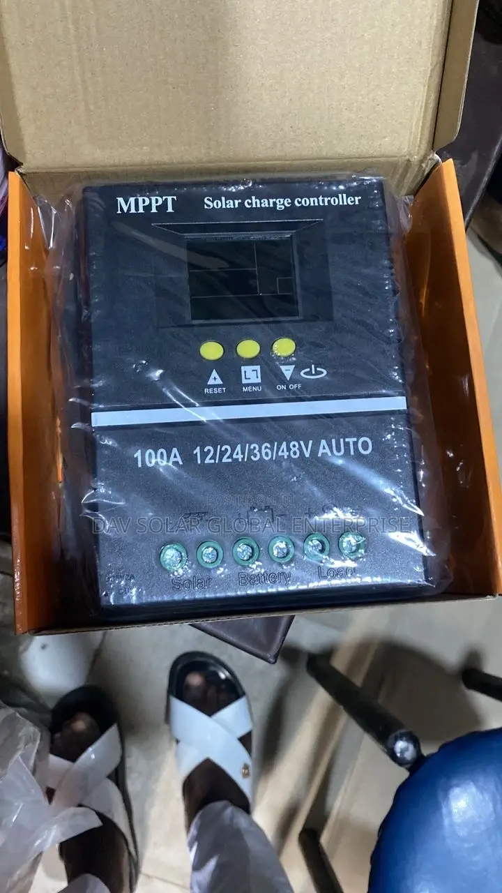 Solar Charge Controller 100ah