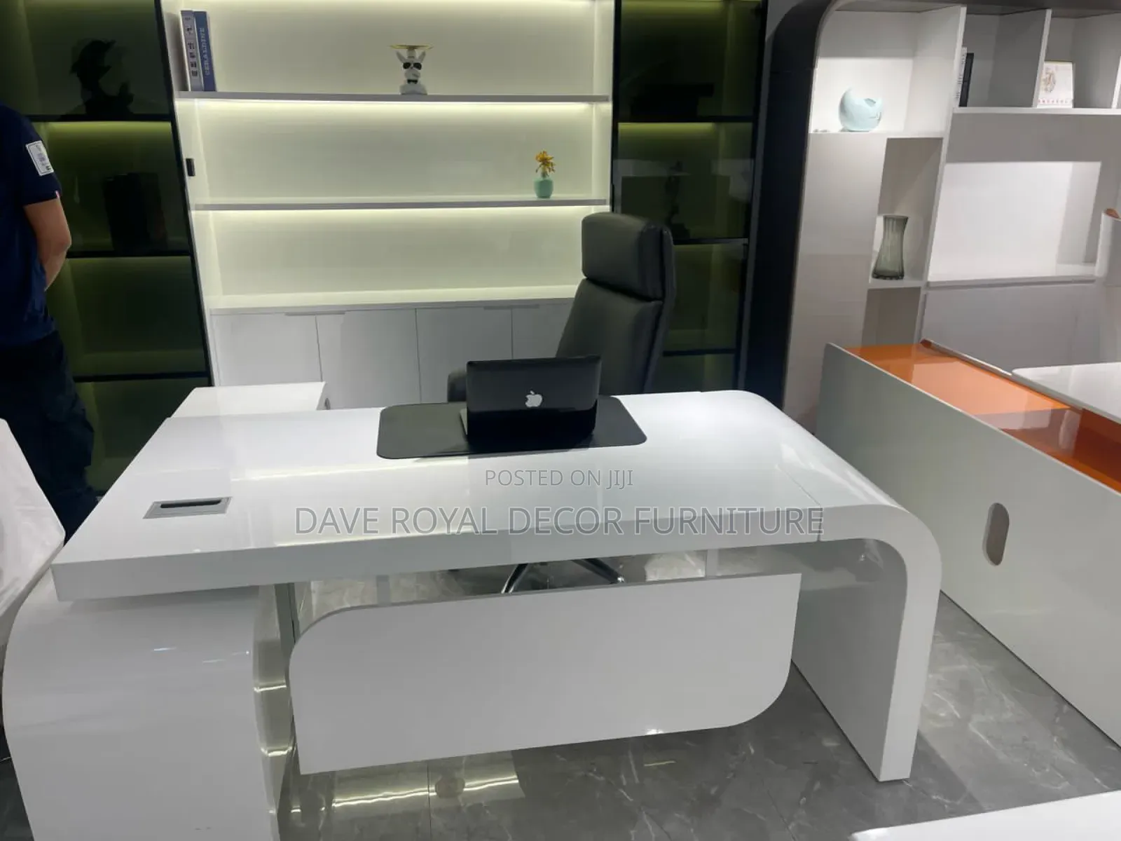Classic Boss 1.8 Metres Office Table