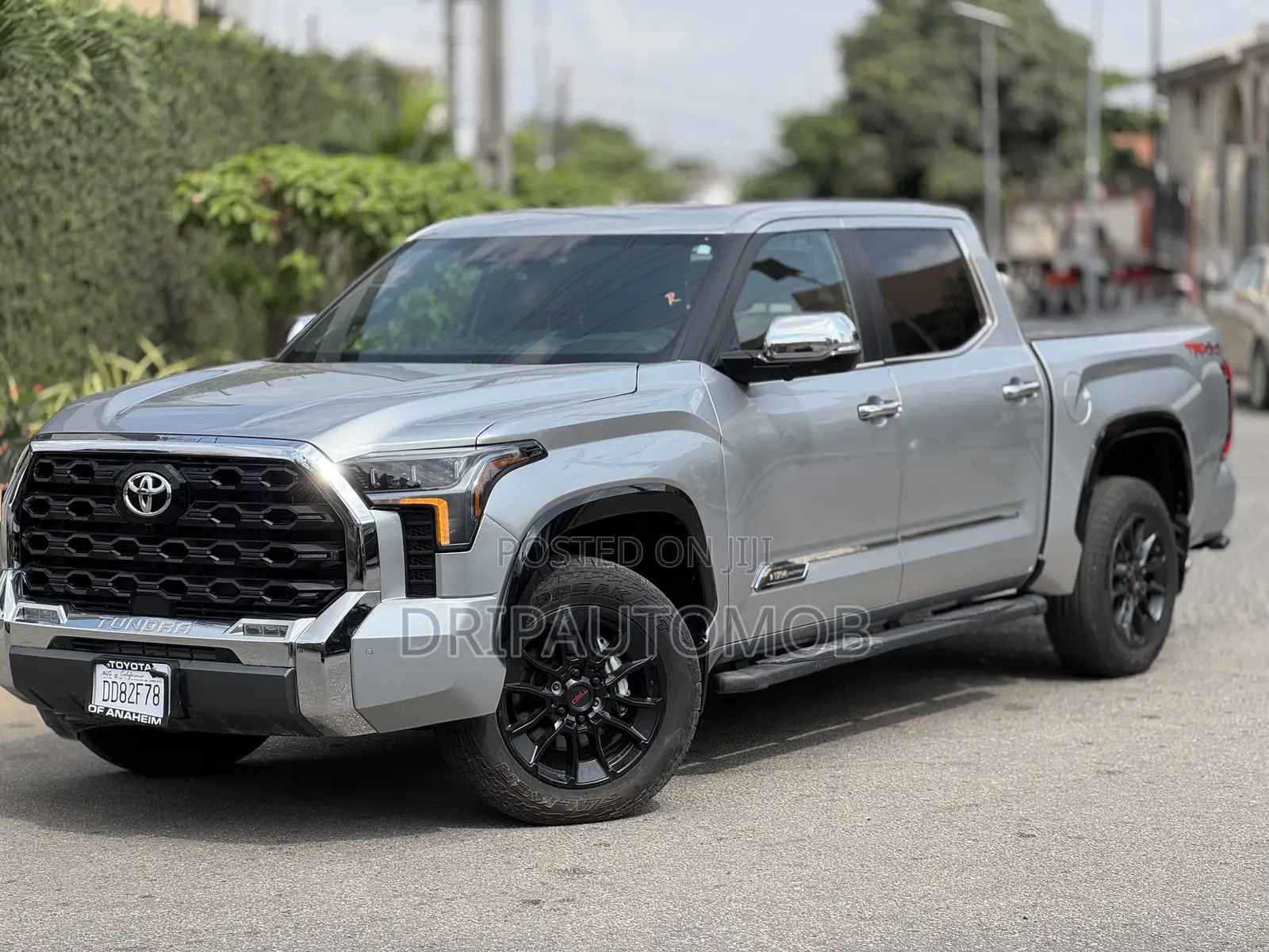 New Toyota Tundra 1794 Edition CrewMax 6.5' Bed 2024 Silver