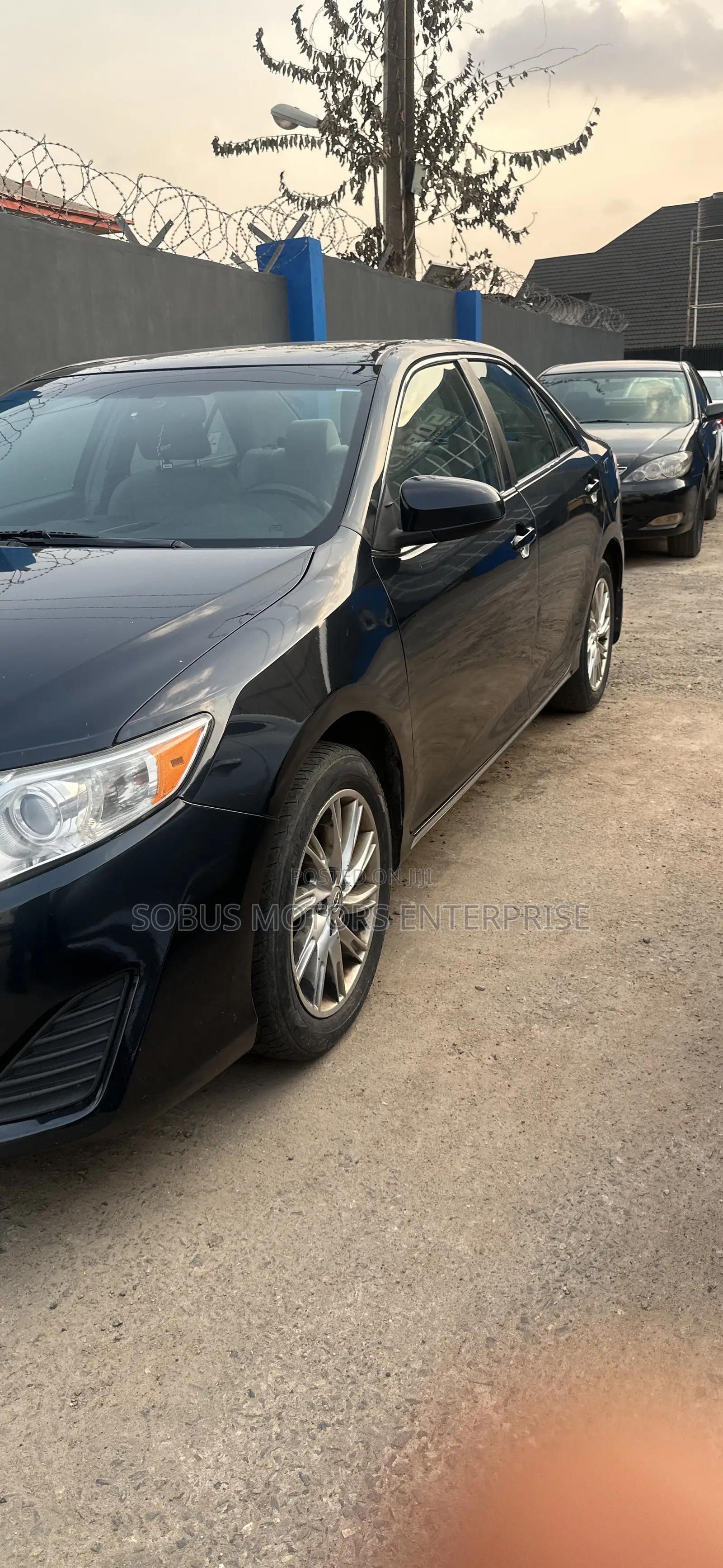 Toyota Camry LE 4dr Sedan (2.5L 4cyl 6A) 2014 Blue