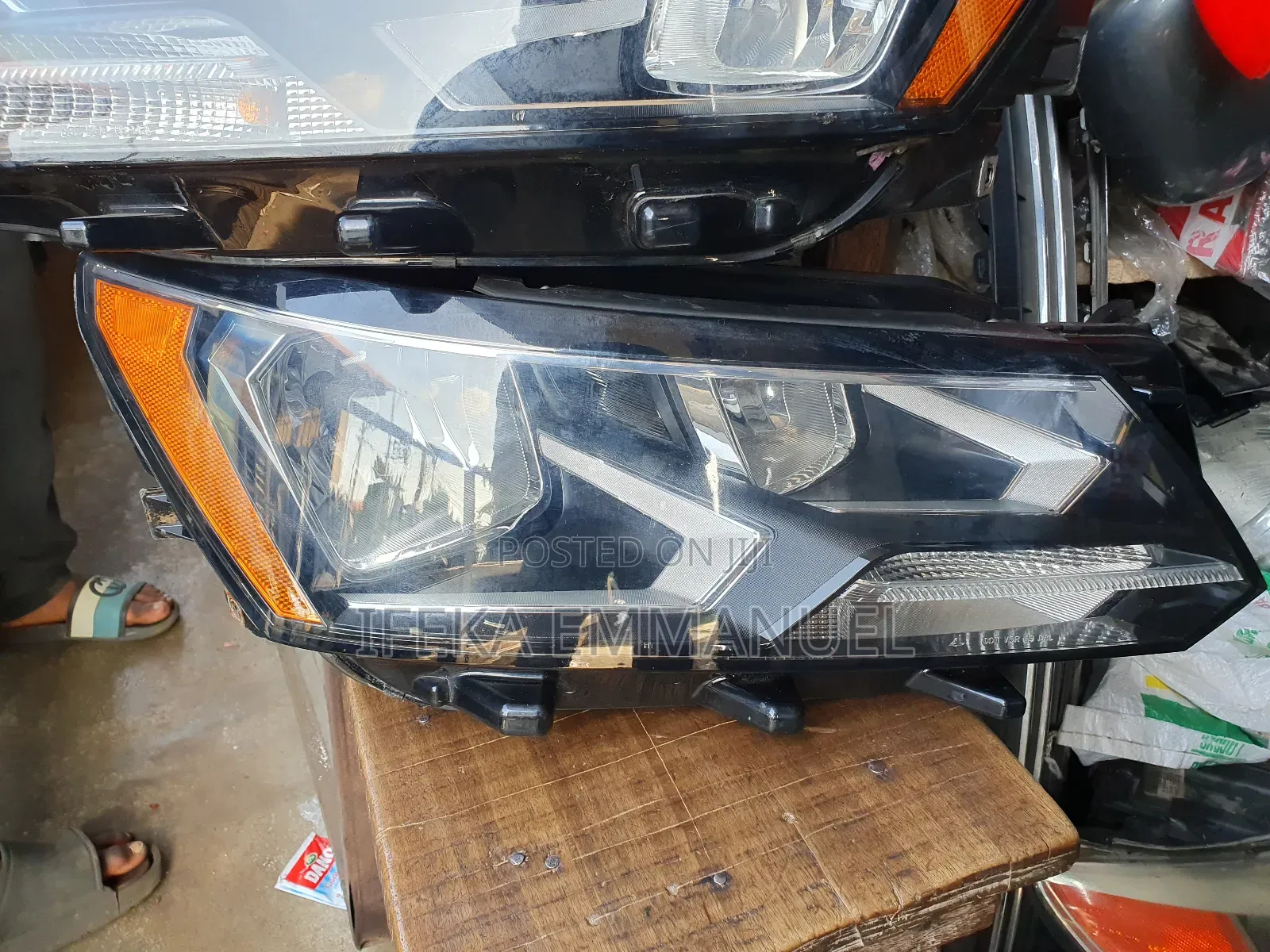 Headlights Volkswagen Passat Se 2016