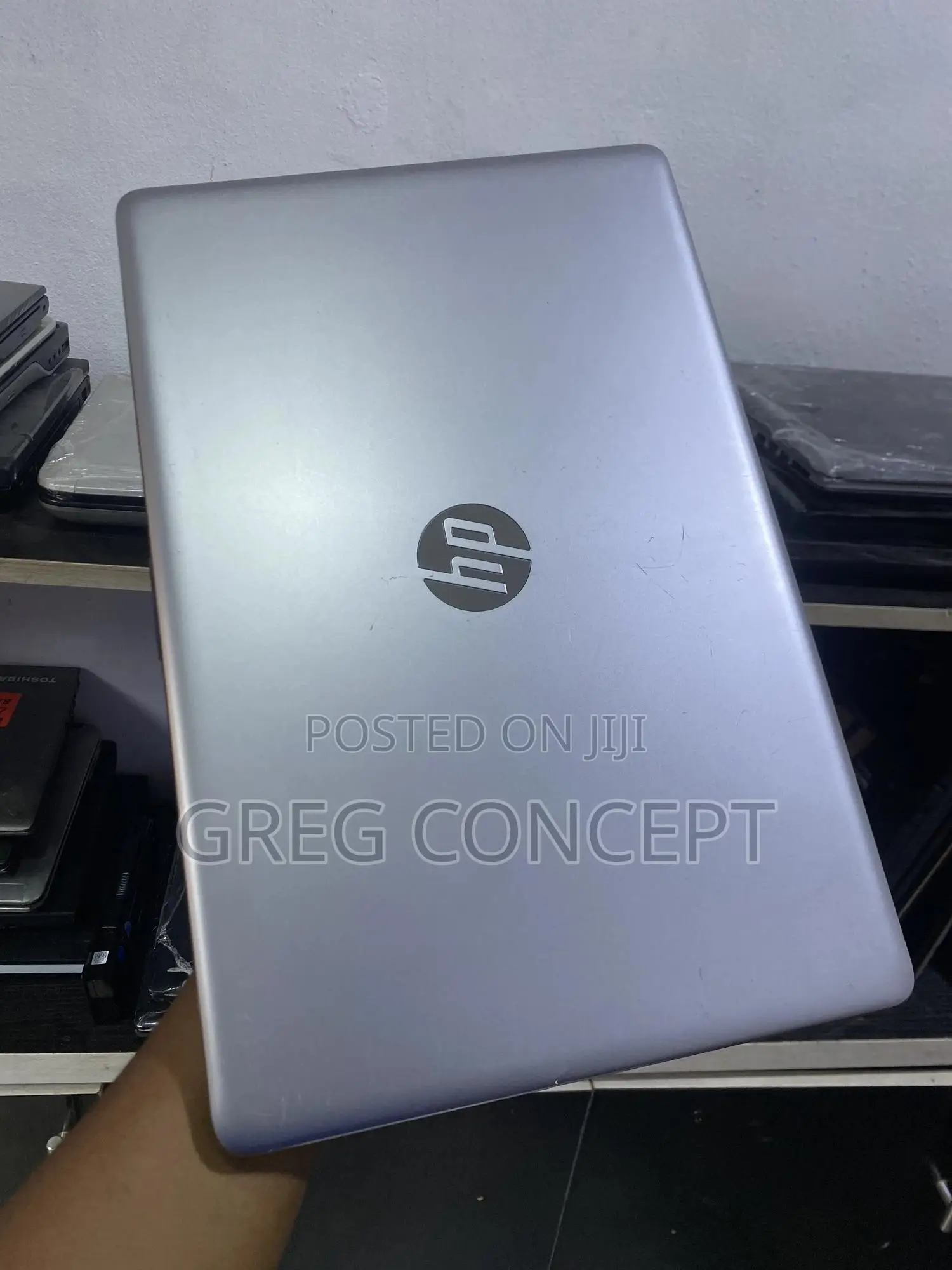Laptop HP 255 G8 8GB AMD Ryzen 5 HDD+SSD 500GB