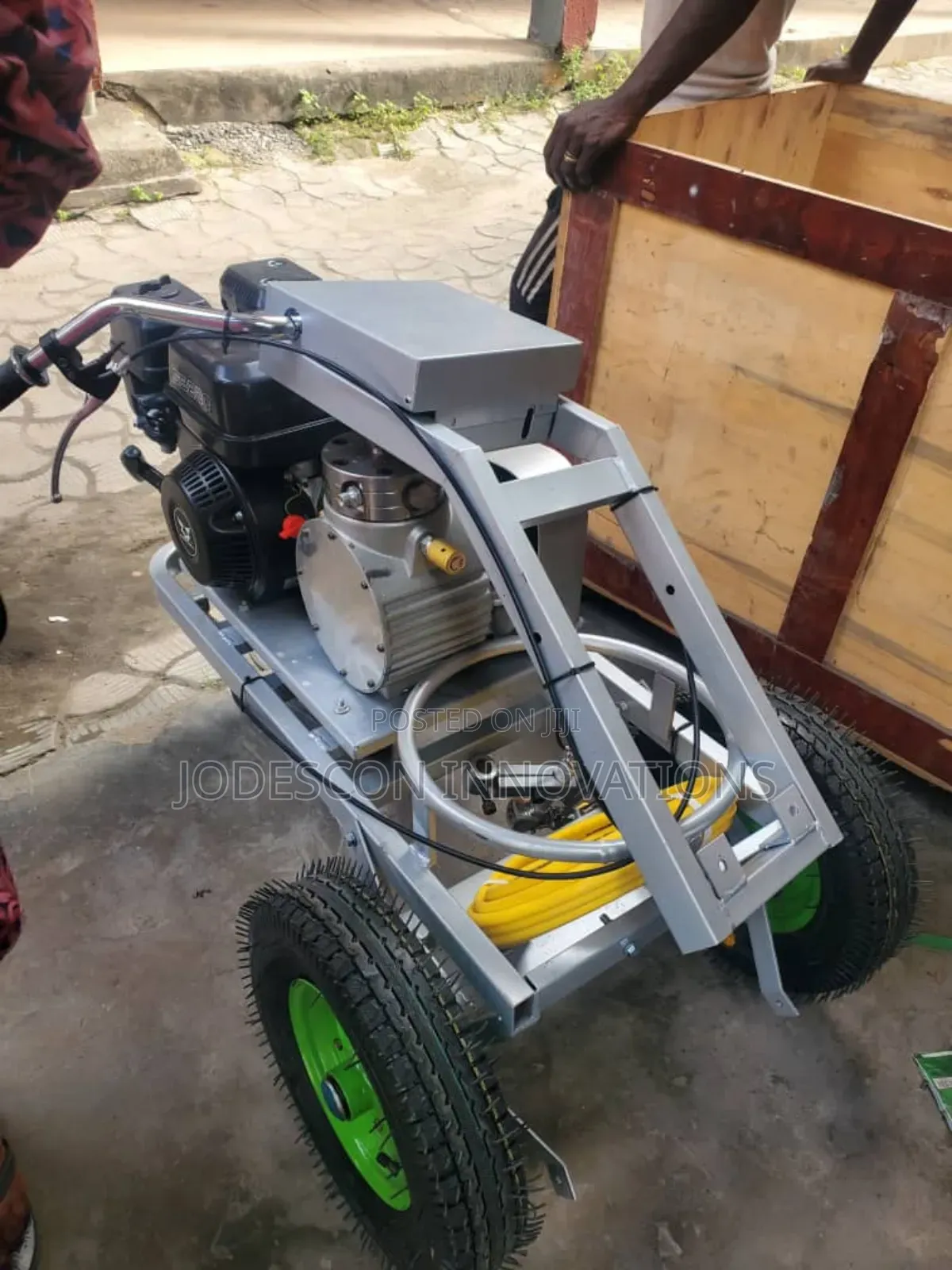 Thermoplastic Road Marking Machine