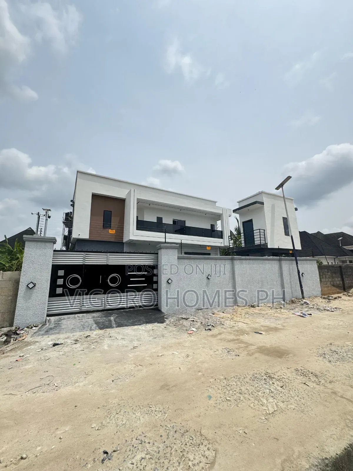 5bdrm Duplex in New Road, Port-Harcourt for sale