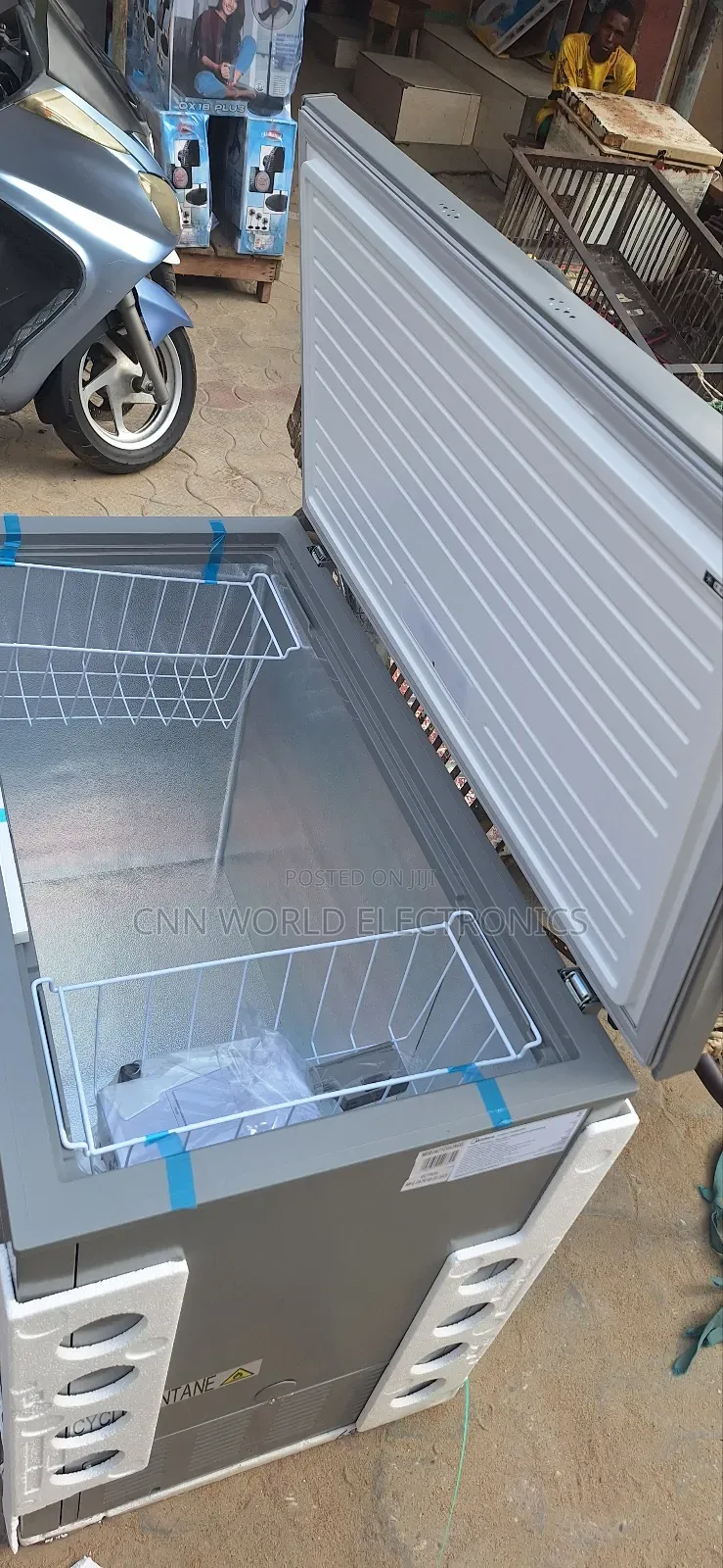 New Midea (300l) Deep Freezer Energy Saving Faster Freezing