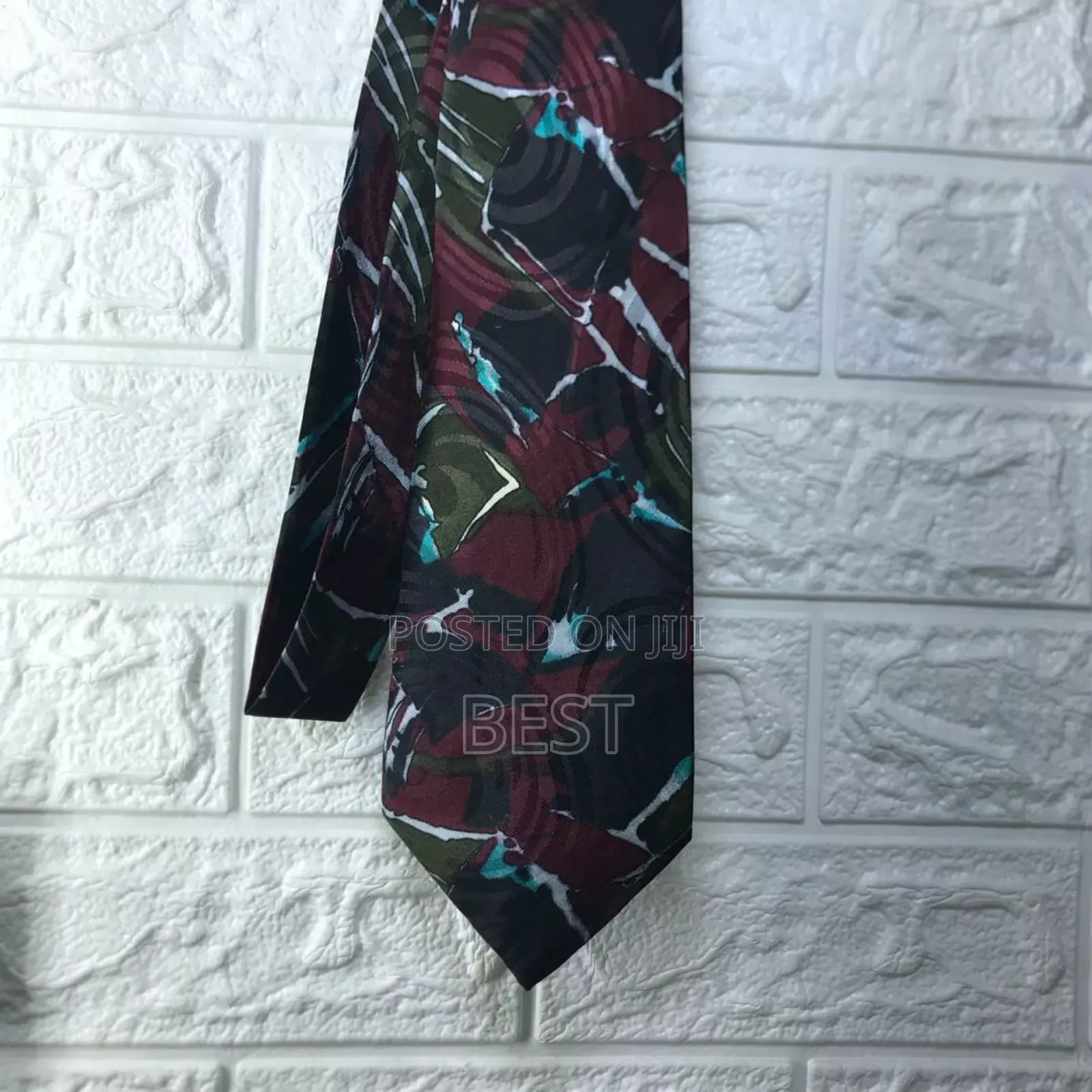 Quality Vintage Ties Avl. In Different Designs