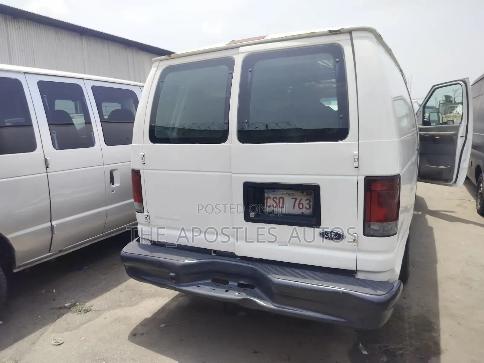 Ford E250 2005 White