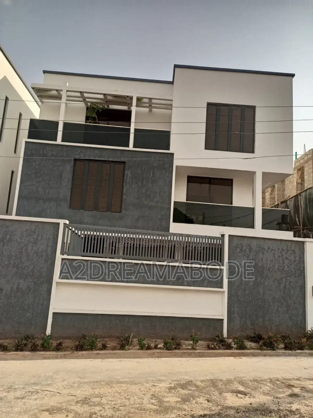 5bdrm Duplex in Omole Phase 1 for sale