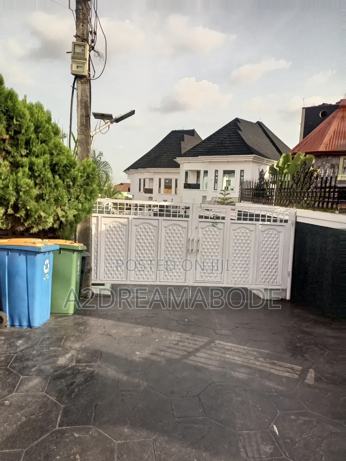 5bdrm Duplex in Omole Phase 1 for sale
