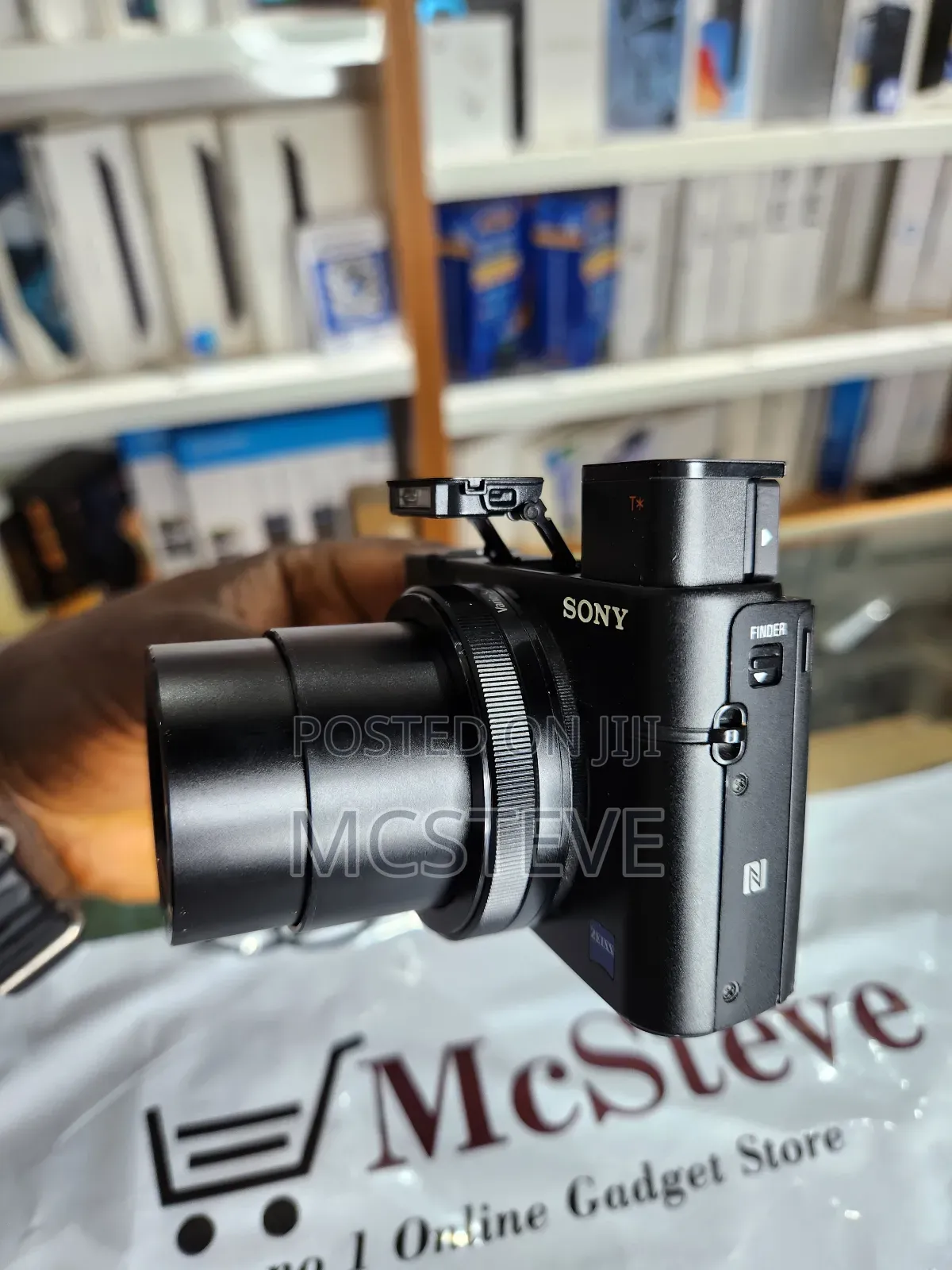 Sony Rx100 Mark LLL Youtube/Vlogging/Content Creating Camera